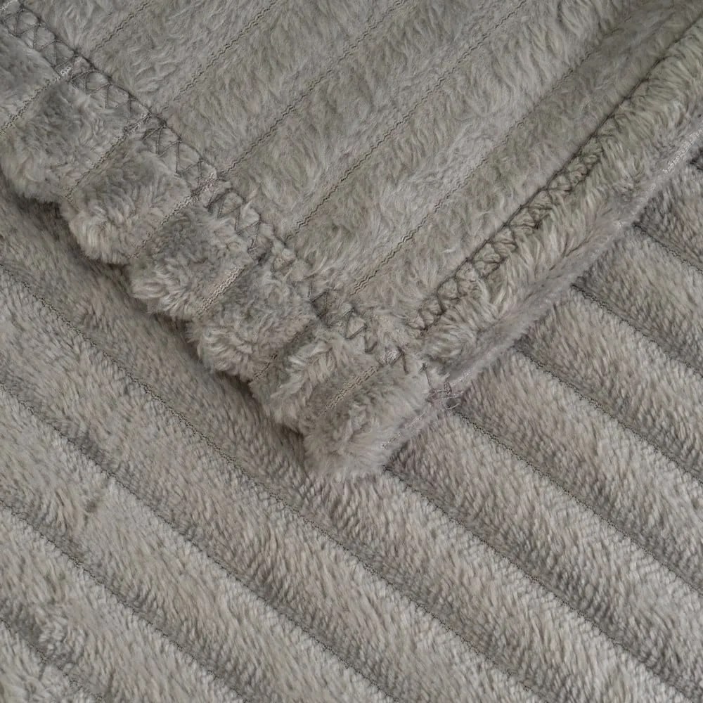 Сиво одеяло от микроплюш 130x160 cm Fur Velvet – Casa Selección