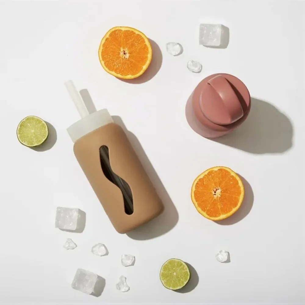 Светлозелена бутилка за пътуване 500 ml Silver Sage – Muuki