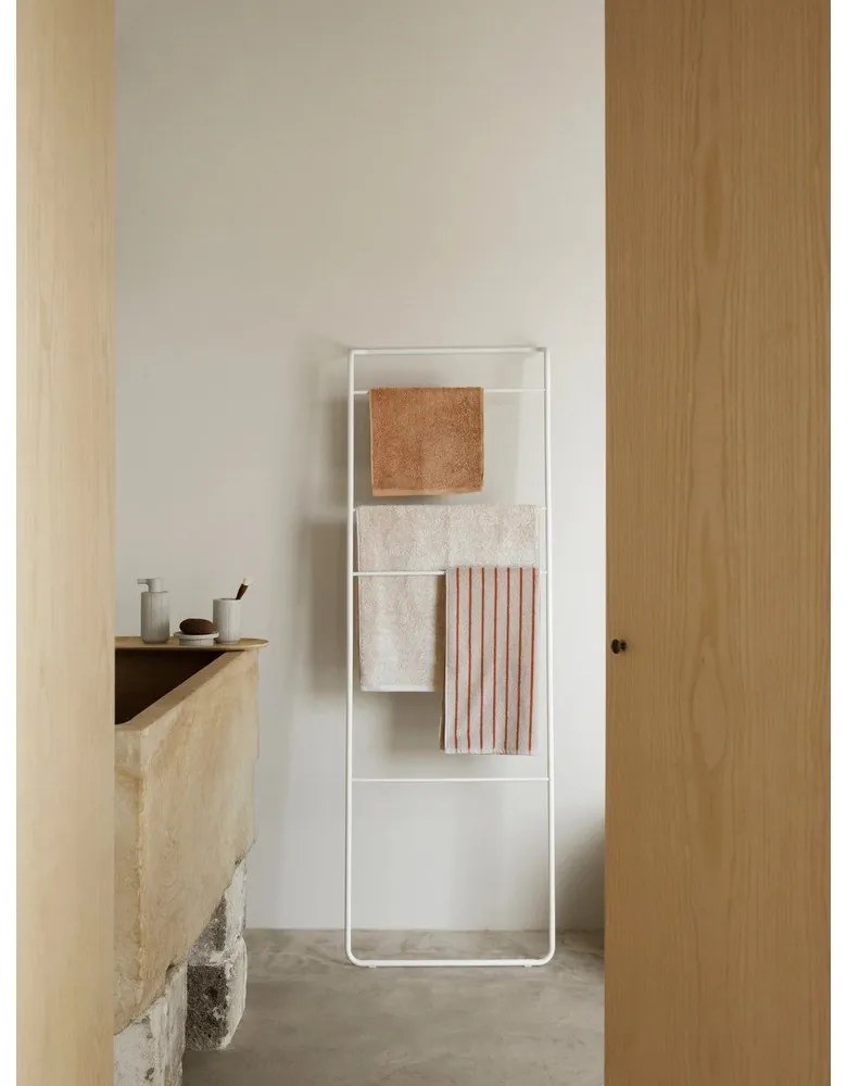 Кремава чаша за четки за зъби от полиресин Kua – Blomus