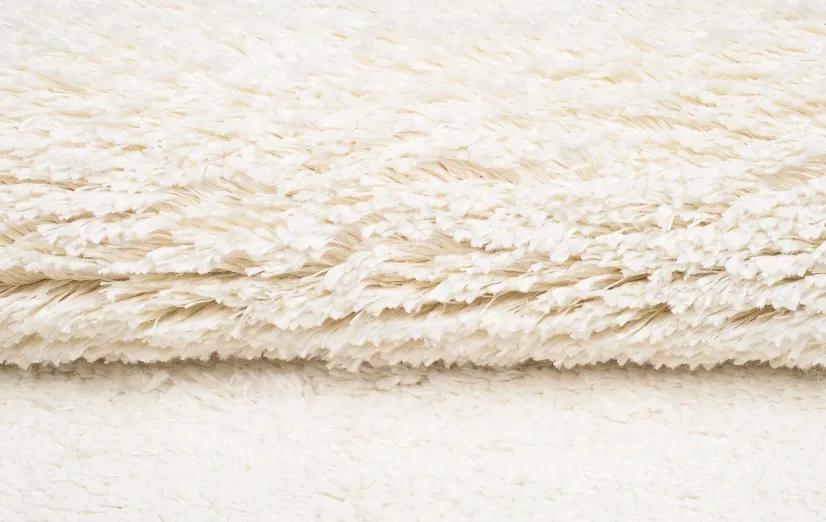Мек бял килим Ширина: 80 см | Дължина: 150 см