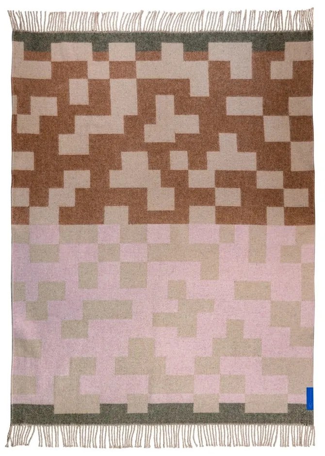 Розово-кафяво одеяло със смес от вълна 130x190 cm Maze – Mette Ditmer Denmark