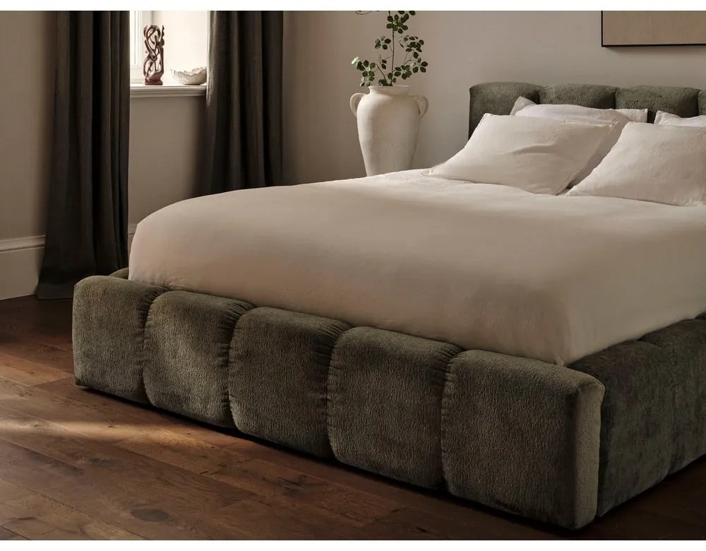 Зелено тапицирано двойно легло с място за съхранение с включена подматрачна рамка 160x200 cm Lupine – Micadoni Home