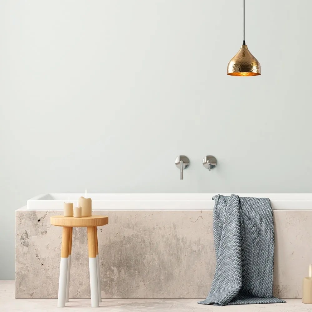 Висящо осветително тяло в златист цвят с метален абажур ø 18 cm Tattoo – Opviq lights