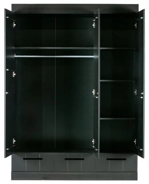 Гардероб от черен бор 140x195 cm Connect - WOOOD