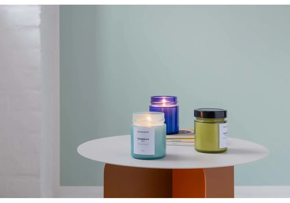 Свещ от соев восък с време на горене 35 h Fresh Basil &amp; Rhubarb – Remember