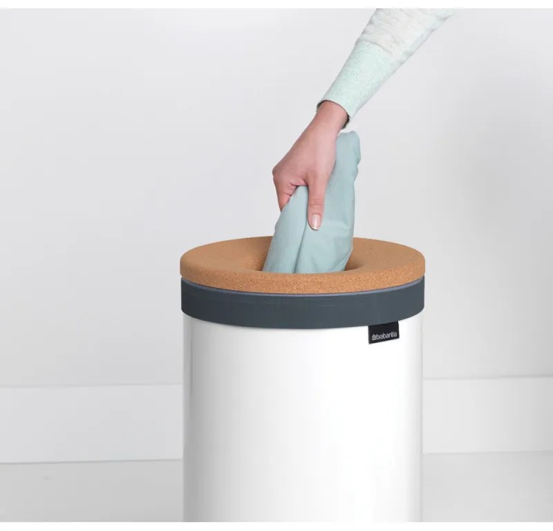 Кош за пране Brabantia 90300239, 35 л, Корков капак, Пълнене без отваряне, Вентилационни отвори, Бял