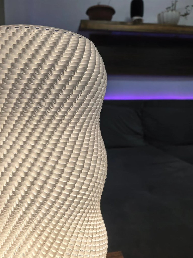 Дизайнерска настолна лампа RETEA /модел L050032/