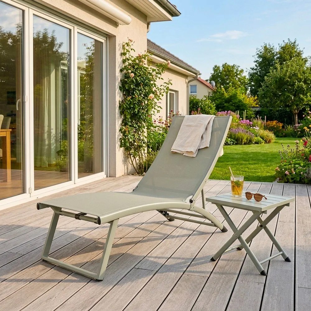 Светлозелен позициониране/сгъваем градински шезлонг метален Taylor – Bizzotto