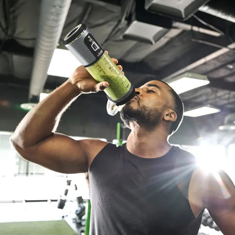 Разопакован: Преносим блендер Ninja Blast BC151EUBK, 7.4W, 530 мл, Стоманен нож с 6 остриета, Трошене на лед, До 10 цикъла, Без BPA, USB-C, Черен