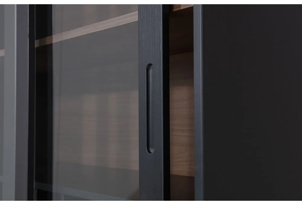 Витрина от масивен бор с плъзгащи се врати в черен и естествен цвят 125x200 cm James – WOOOD