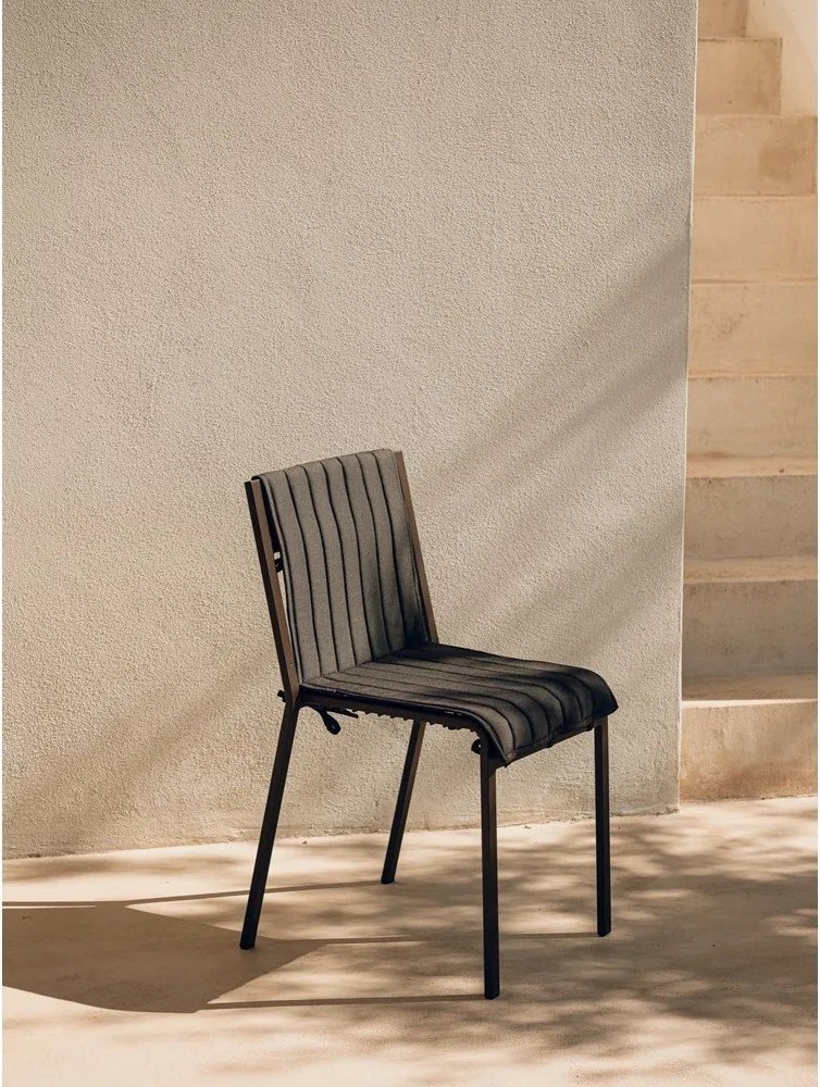 Тъмнокафяв градински стол метален Oto – noo.ma