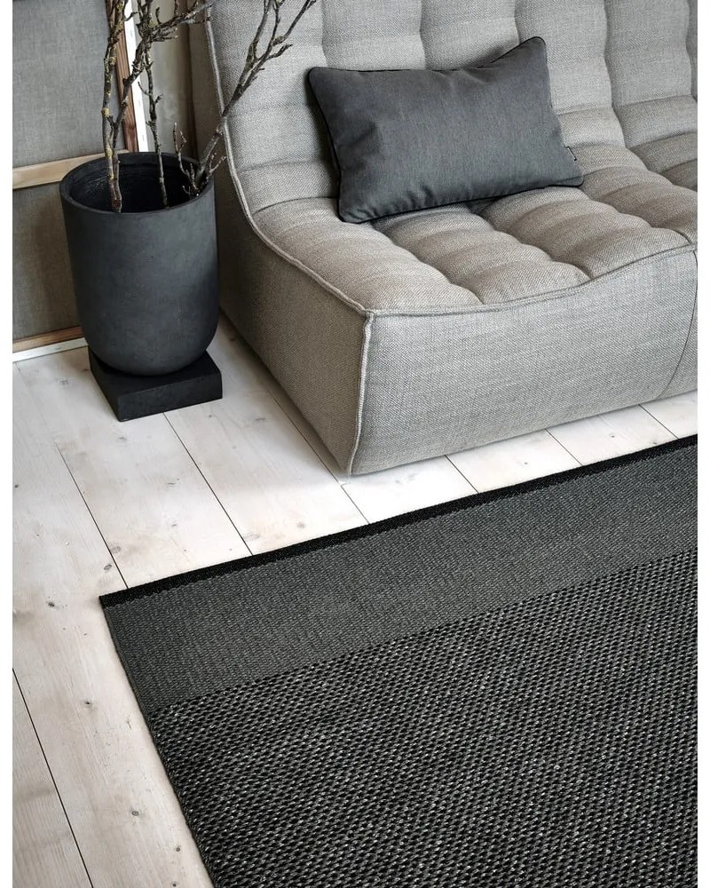 Антрацитна пътека за открито и закрито 70x200 cm Edit Charcoal – Pappelina