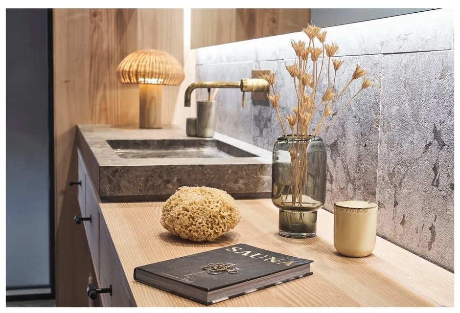 Ароматна свещ с време на горене 30 часа Iris Cucumber Blossom – Villa Collection