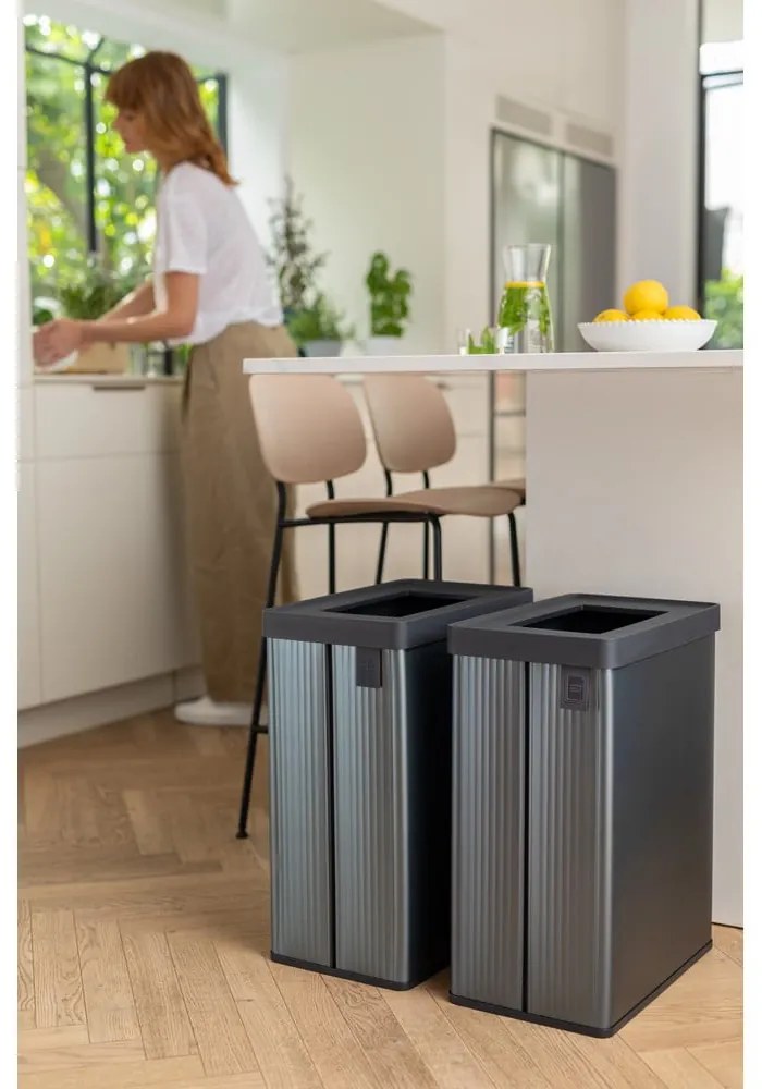 Сиво кошче за боклук за рециклиране от рециклирана пластмаса 54 l Verto Recycle – Curver