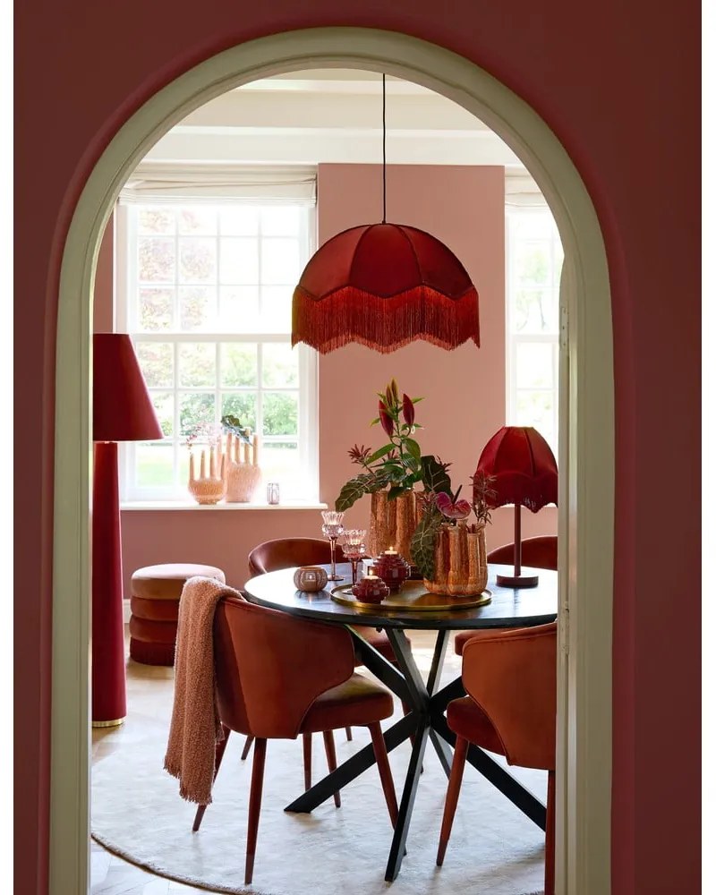 Светлочервени тапицирани трапезни столове в комплект 2 бр. Kosaka – Light & Living