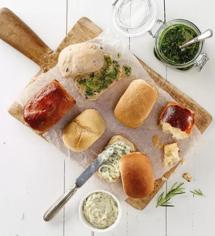 Форма за печене на хлебчета Lekue 1009080, 30x17.5x4.2 см, 960 мл, 6 отделения, Платинен силикон, От -60 до +220C, Кафяв