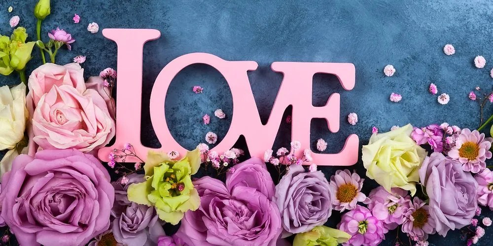 Картина на платно – С надпис Love