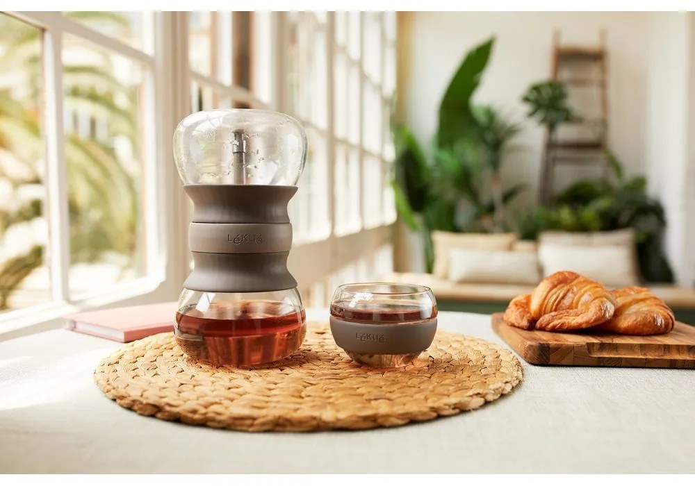 Светлокафяв стъклен чайник с цедка 500 ml – Lékué