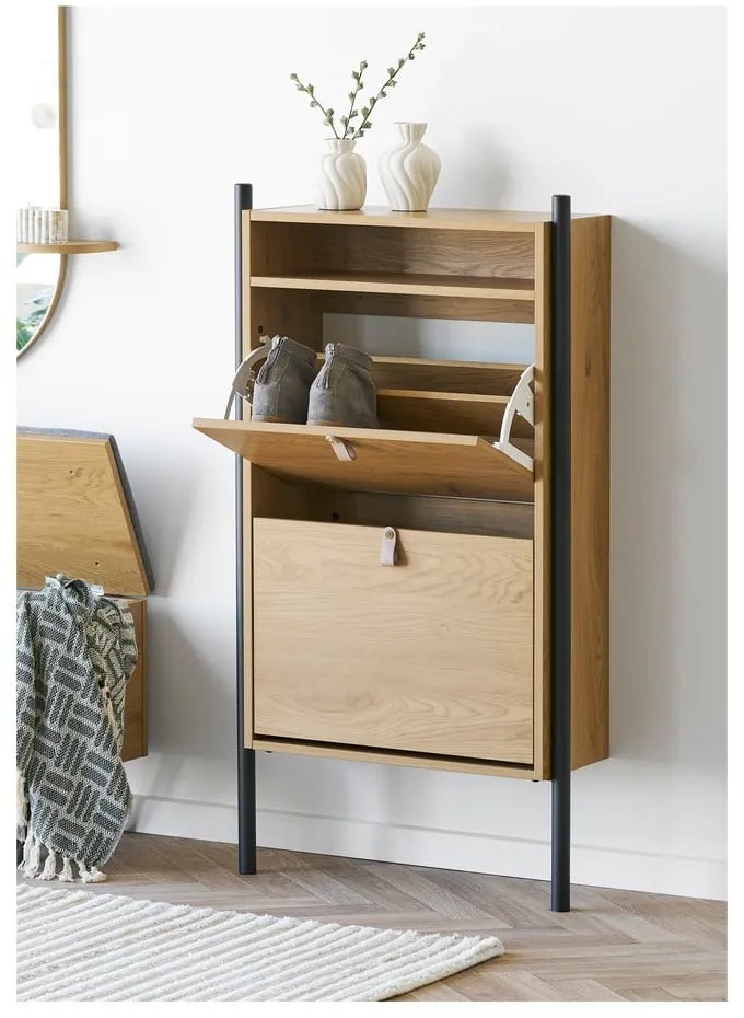 Накланяща се стойка за обувки от декор от дъб в естествен цвят 62x118x26 cm Barco – House Nordic