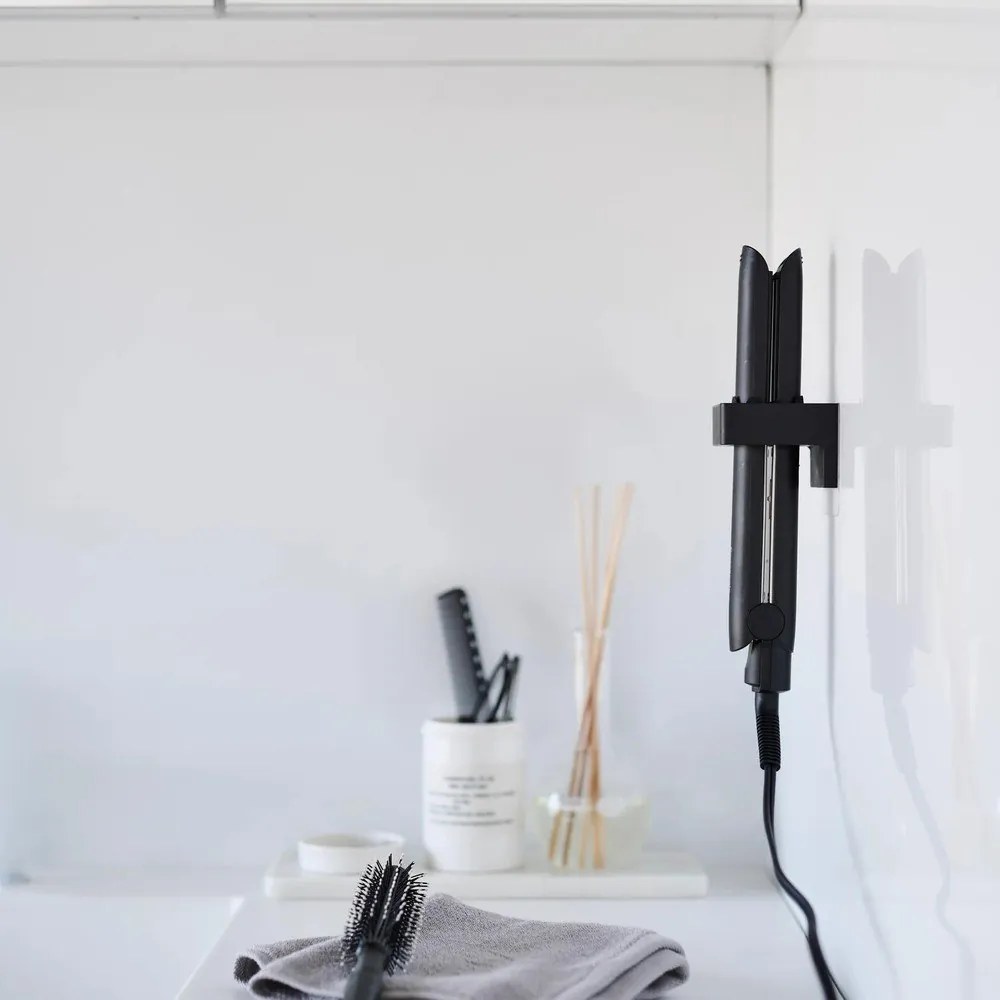 Черен пластмасов мултифункционален държач Film Hook – YAMAZAKI