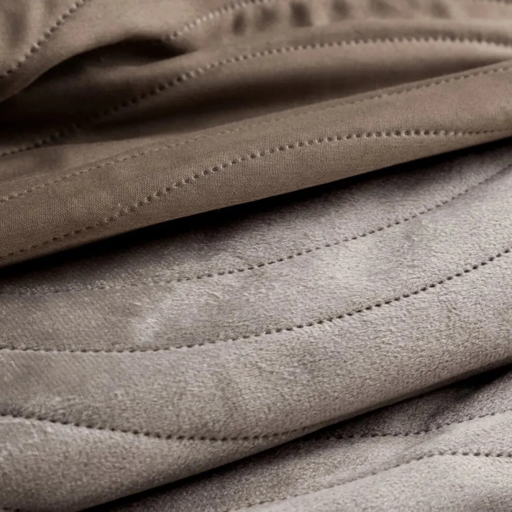 Бежова велурена покривка за легло с вълнообразни стегания Ширина: 200 см | Дължина: 220 см