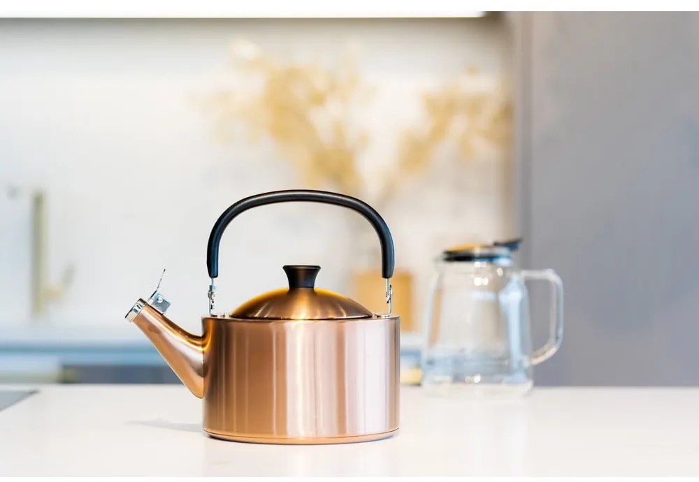 Чайник от неръждаема стомана в меден цвят 1,5 l Diamante – Vialli Design