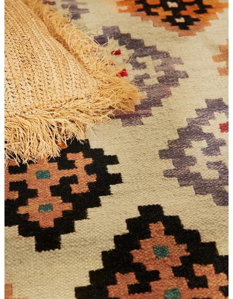 Червен двустранен ръчно изработен вълнен килим 120x170 cm Kamal Kian – Nouristan