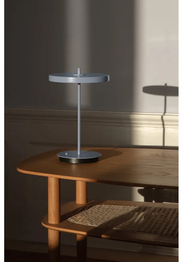 Светлосиня метална LED настолна лампа с метален абажур (височина 31 cm) Asteria Move – UMAGE