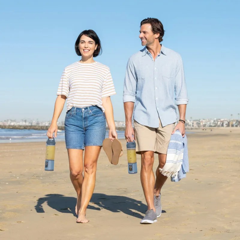 Преносим блендер Ninja Blast BC151EUNV, 7.4W, 530 мл, Стоманен нож с 6 остриета, Трошене на лед, До 10 цикъла, Без BPA, USB-C, Син