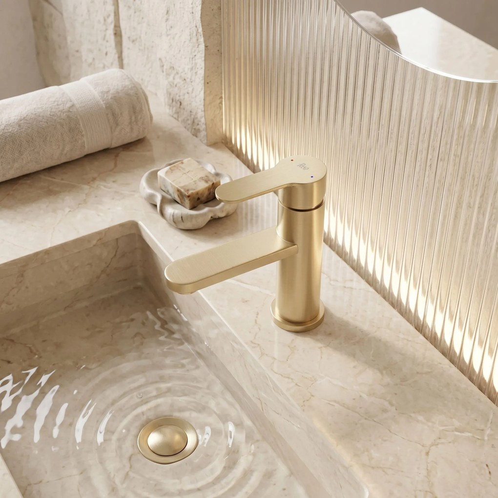 Смесител за баня Rea Arcos Brush Gold