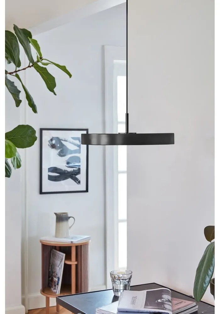 Черно LED затъмняващо се висящо осветително тяло с метален абажур ø 31 cm Asteria Plus Mini – UMAGE