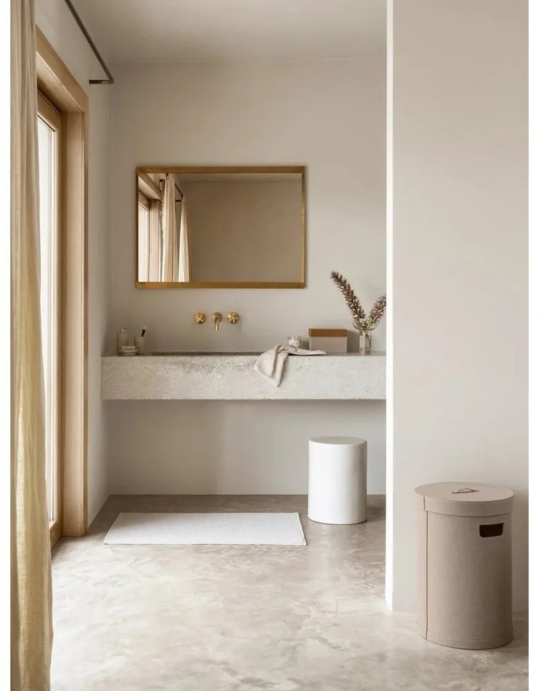 Кремав диспенсер за сапун от полиресин 300 ml Kua – Blomus