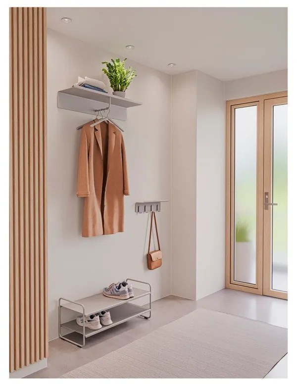 Светлосива стоманена стенна закачалка с рафт 21,5 cm A-Coat – Zone