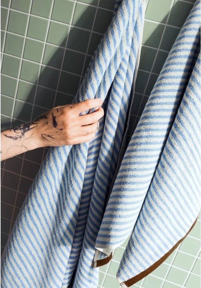 Памучна хавлиена кърпа от тери в цвят лавандула/кремава 70x140 cm Gobo – noo.ma