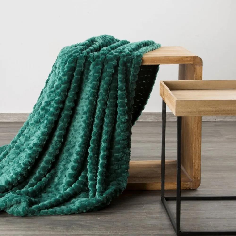 Дебело одеяло в зелено с модерен модел Ширина: 200 см | Дължина: 220 см