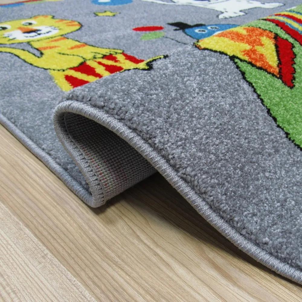 Сив детски килим с весели картинки Ширина: 120 см | Дължина: 170 см