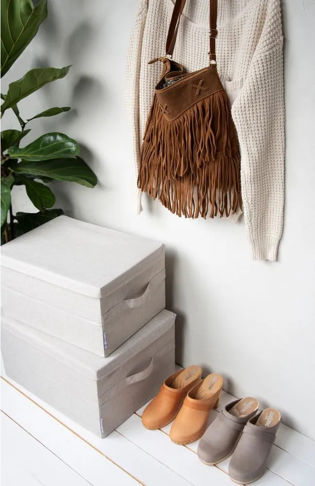 Бежова текстилна кутия за съхранение с капак 40x30x22 cm Soft Storage – Bigso