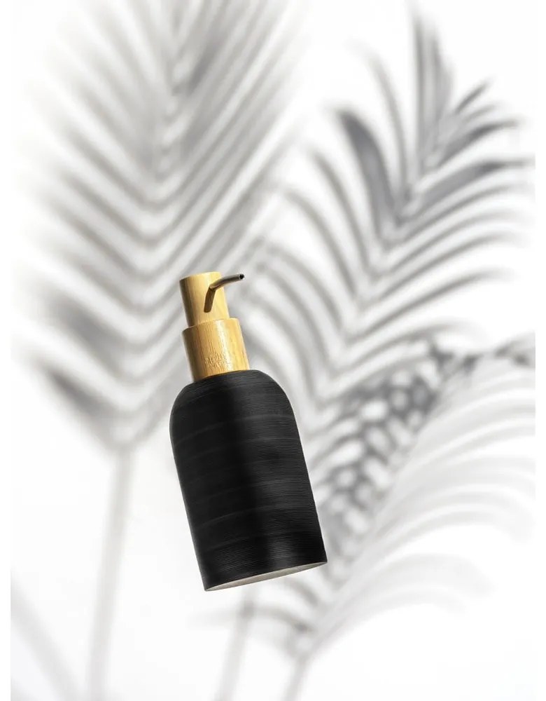 Черен диспенсер за сапун от полиресин 250 ml Altavalle – Wenko