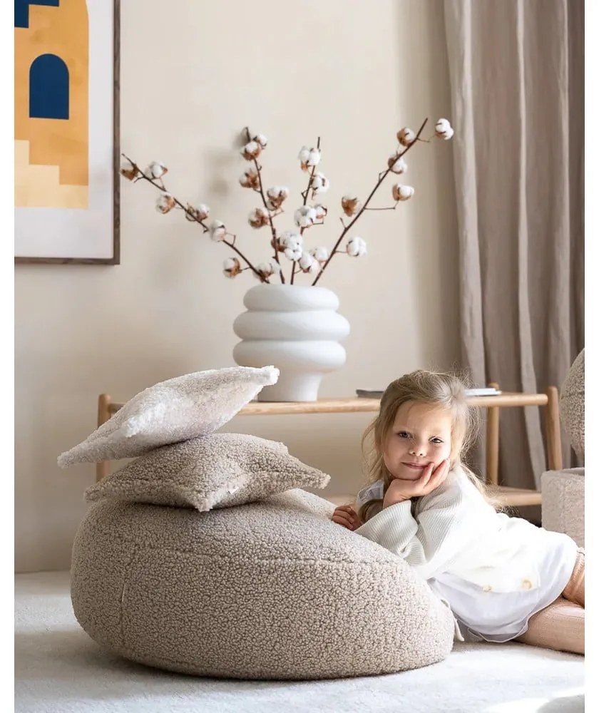 Светлокафява детска възглавница за диван от букле Star – Wigiwama