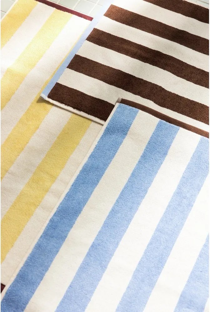 Син текстилен килим за баня 50x80 cm Gobo – noo.ma