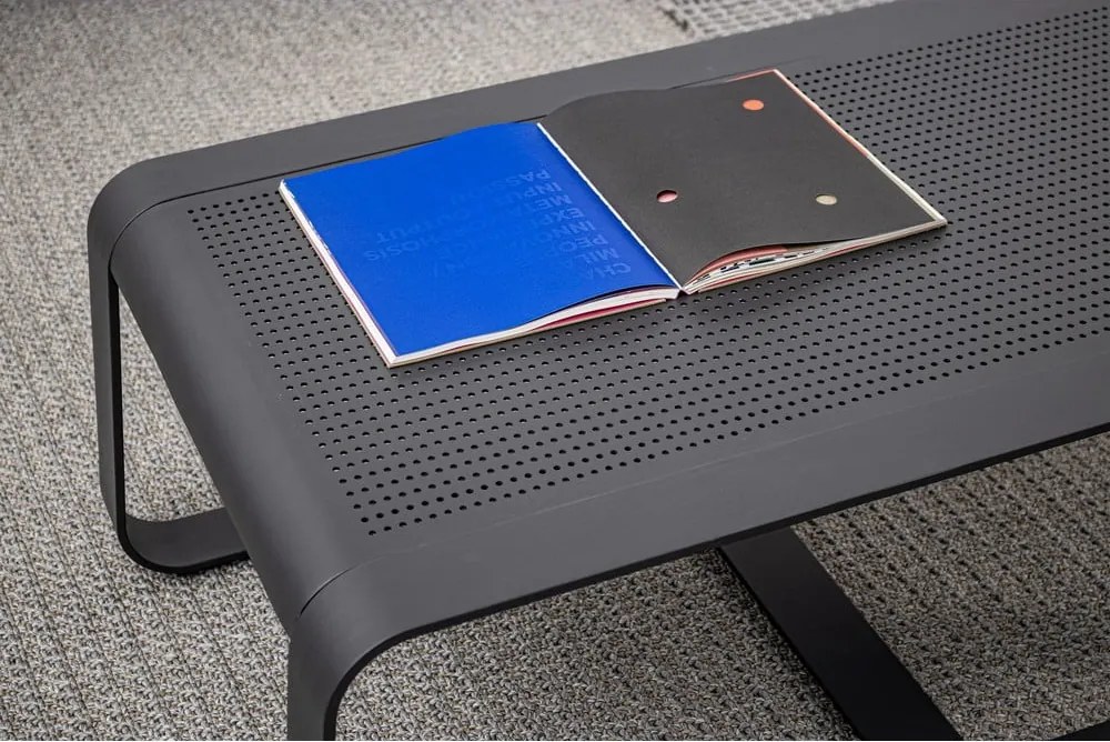 Алуминиева градинска масичка за кафе 62x105 cm Merrigan – Bizzotto