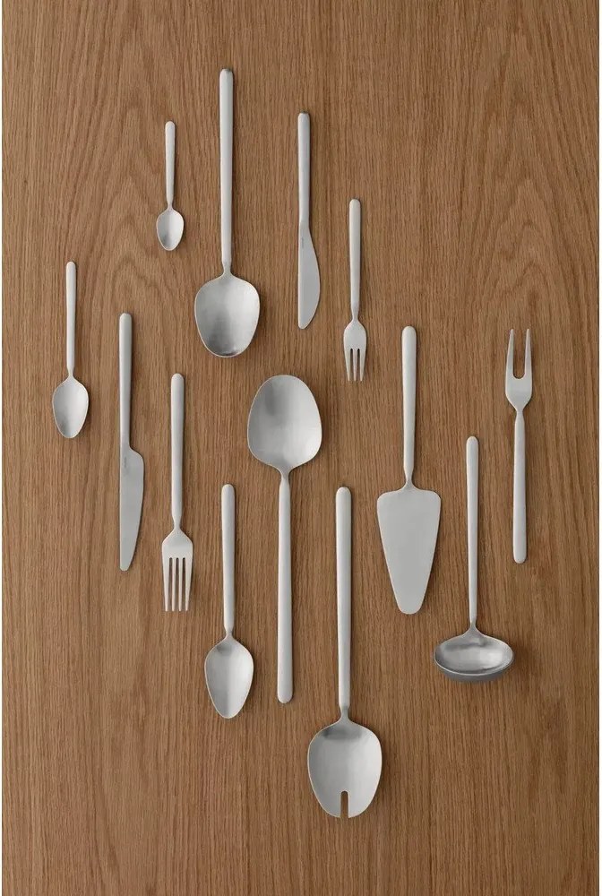 Десертни вилици в комплект 4 бр. от неръждаема стомана в матово сребрист цвят за 4 души Stella – Blomus