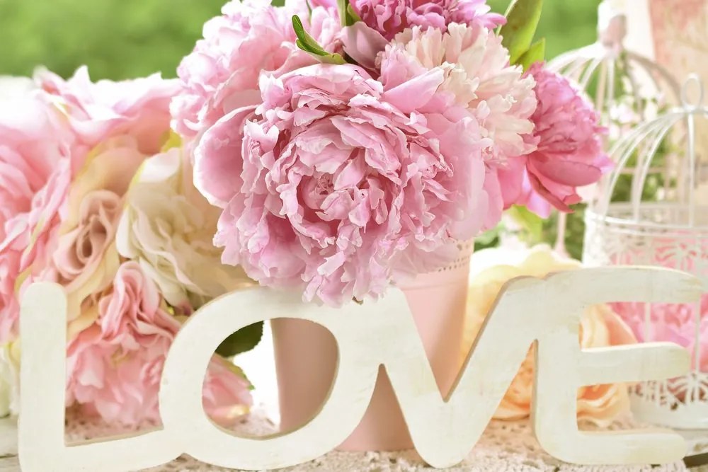 Картина на платно – С романтичен надпис Love