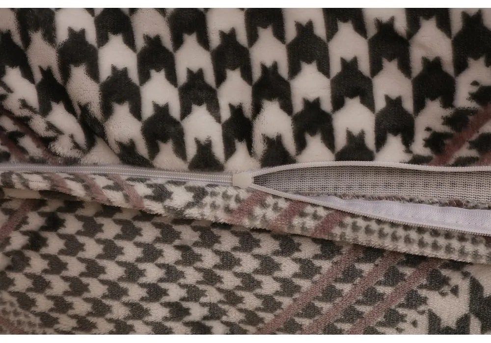 Сиво микроплюшено спално бельо за единично легло 140x200 cm - My House