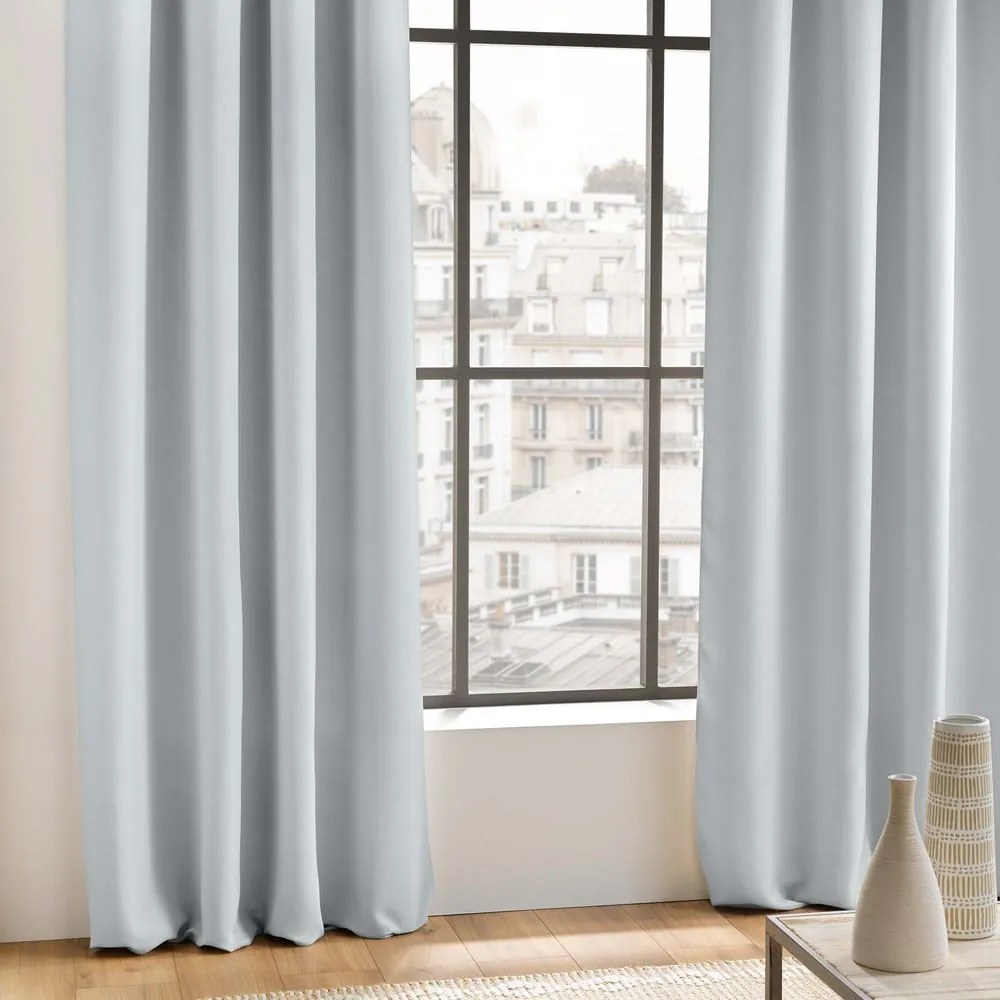 Светлосиво затъмняващо перде 135x240 cm Occult – douceur d'intérieur