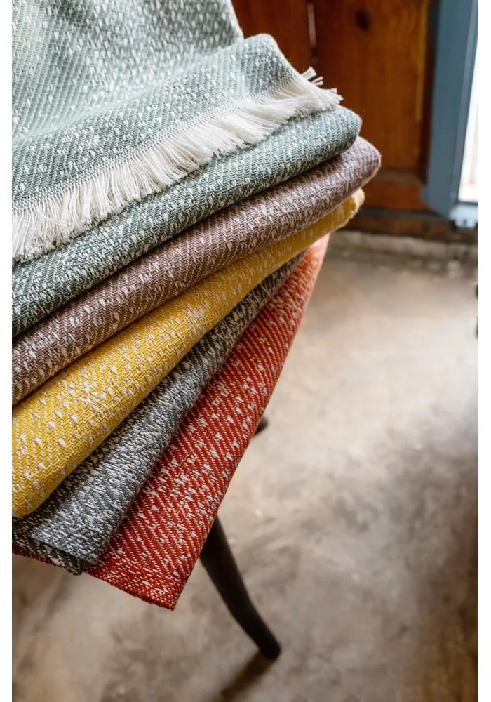 Червено каре с памук Dotty , 140 x 180 cm Diamond - Euromant