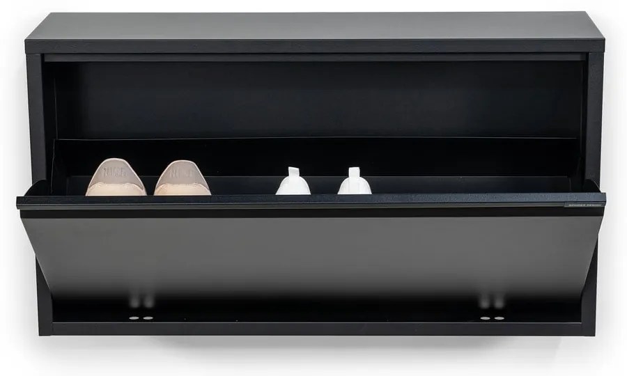 Черна метална накланяща се/висяща стойка за обувки 75x41x22 cm Billy – Spinder Design