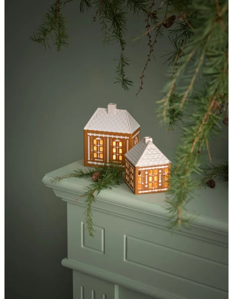 Керамичен свещник за чаена свещ Gingerbread Lighthouse – Kähler Design