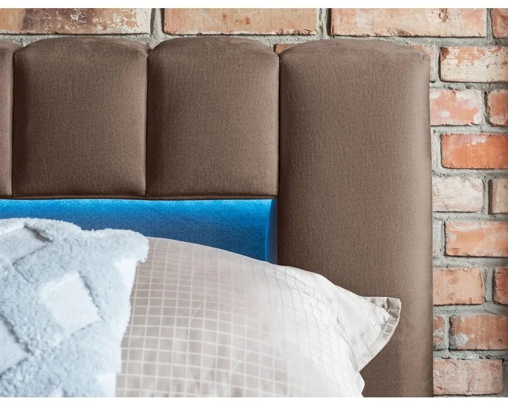 Светлокафяво тапицирано двойно легло с място за съхранение и включена подматрачна рамка 140x200 cm Lamica – ELTAP