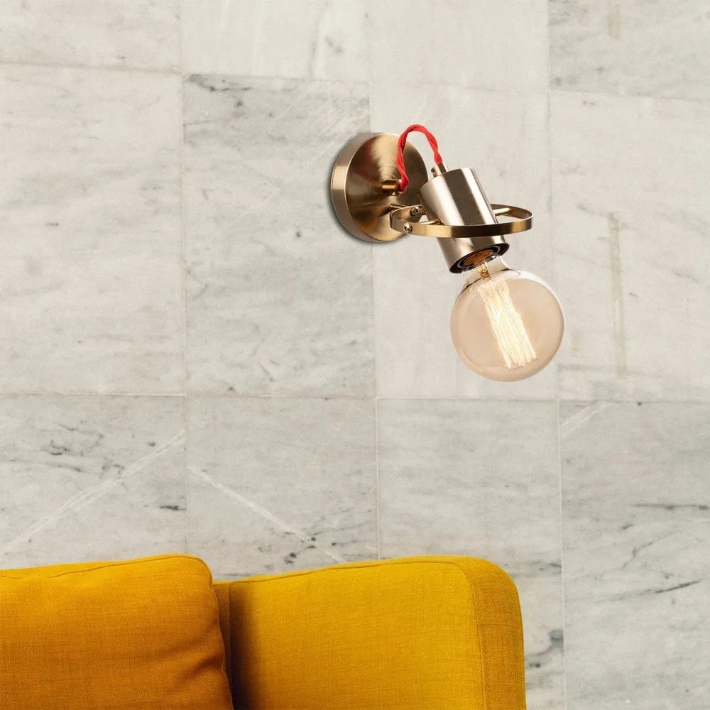 Стенна лампа в златист цвят Vaveyla – Opviq lights